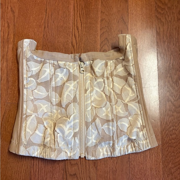 Dao Body Shaper Beige Lace Shapewear Corset. Size Medium. EUC - Picture 3 of 10